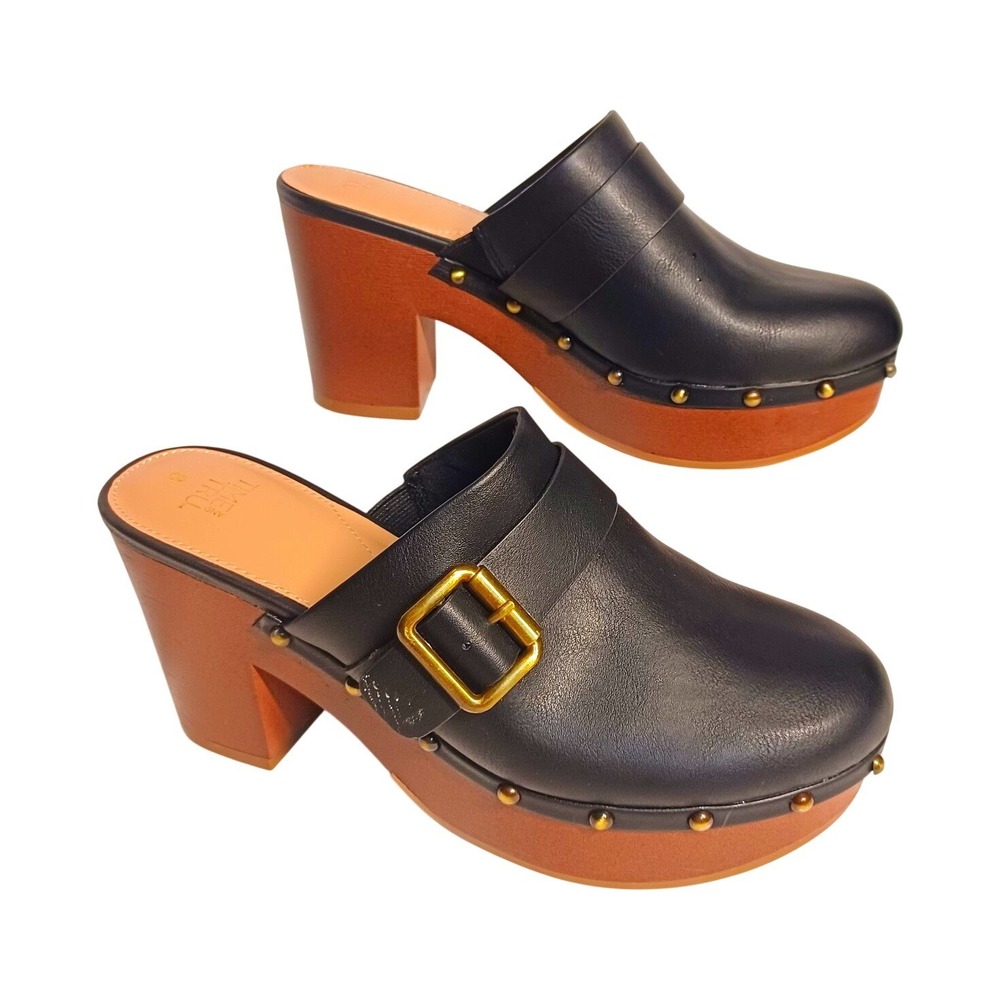 Time and Tru Womens Black Faux Leather Buckle Studded Platform Clogs Size 8